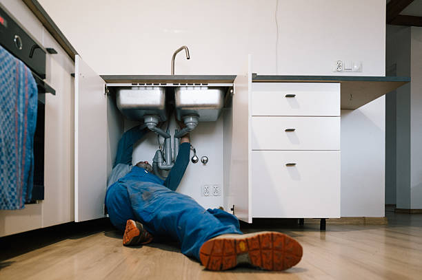 Professional Leak Detection technician working in New Milford, CT